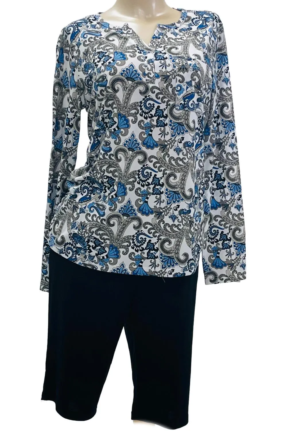 Cool Girl Midnight Majesty Bermuda Shorts with pockets, Black (C325401)