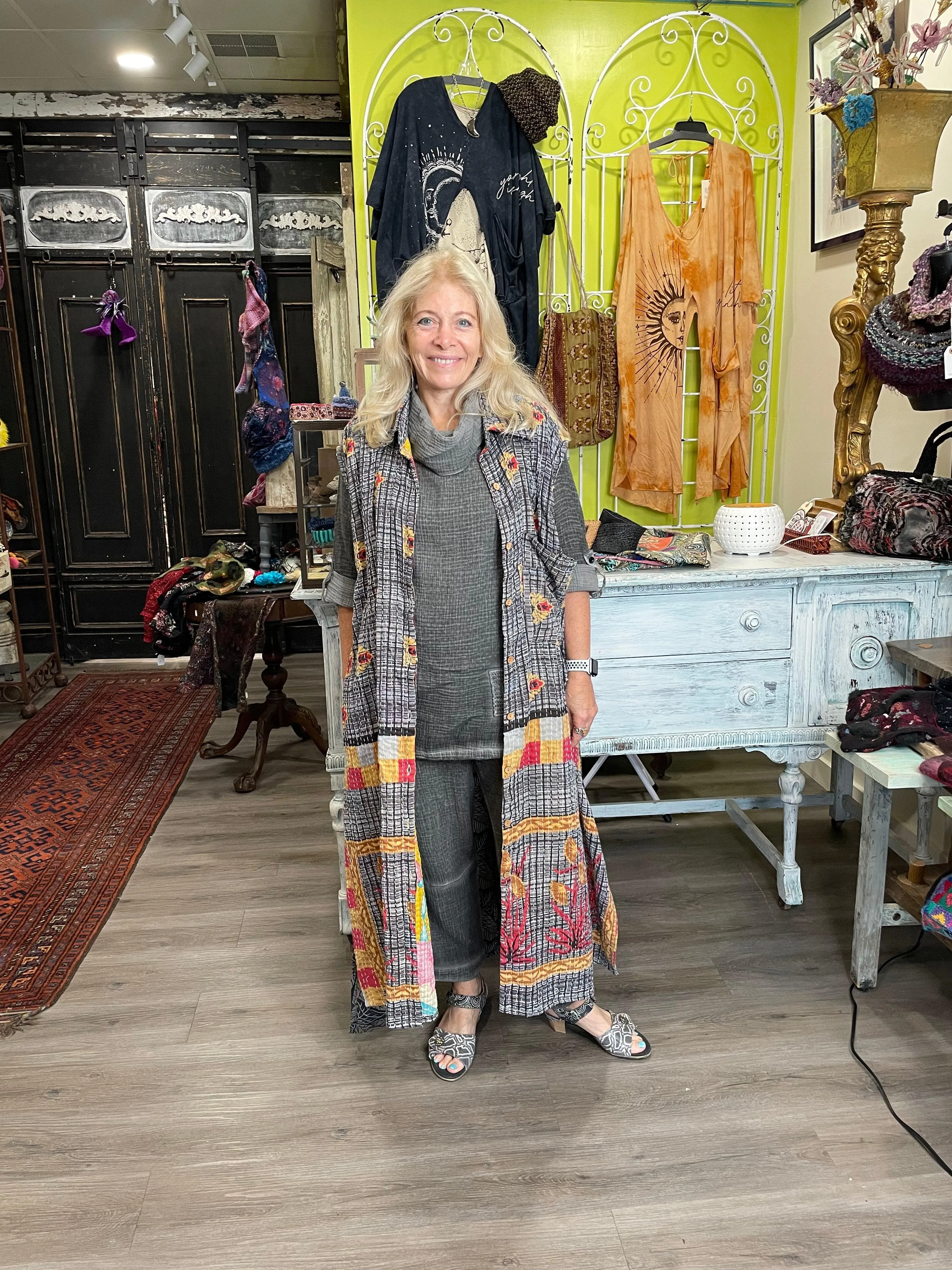 Good Vibes Duster #33 by Kantha Bae