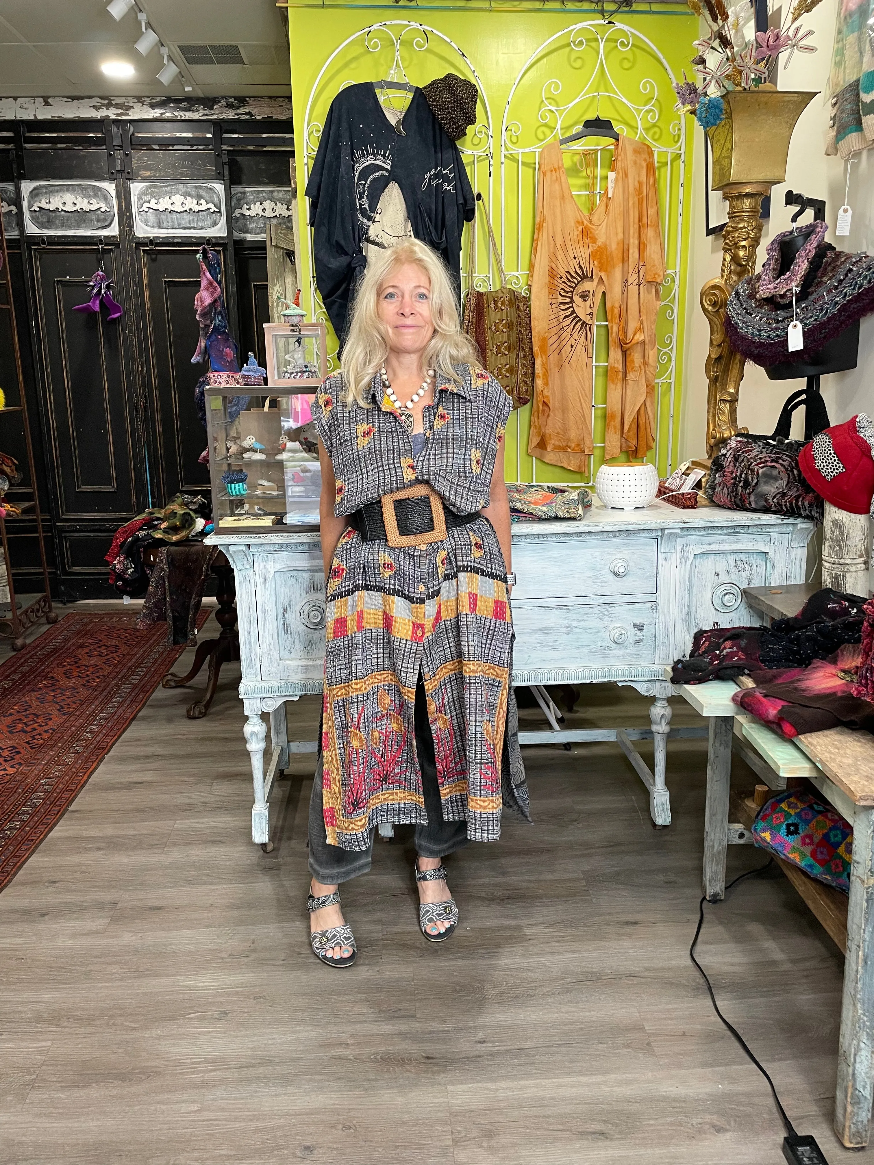 Good Vibes Duster #33 by Kantha Bae