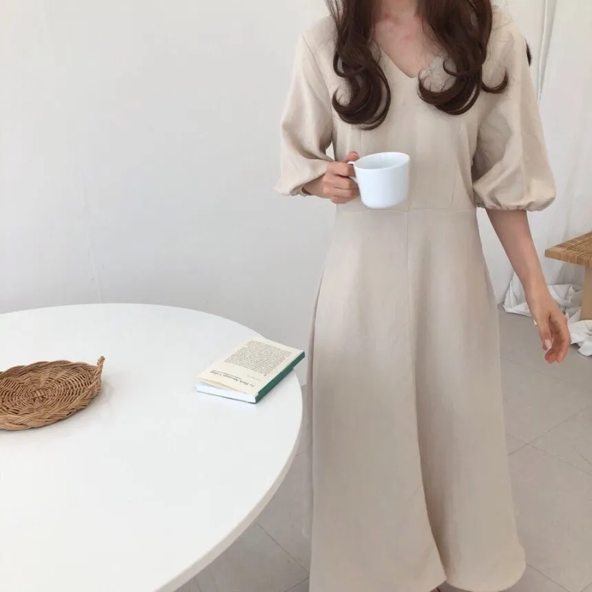 [Korean Style] Ashley Minimal Mazi Dress with Puff Sleeves