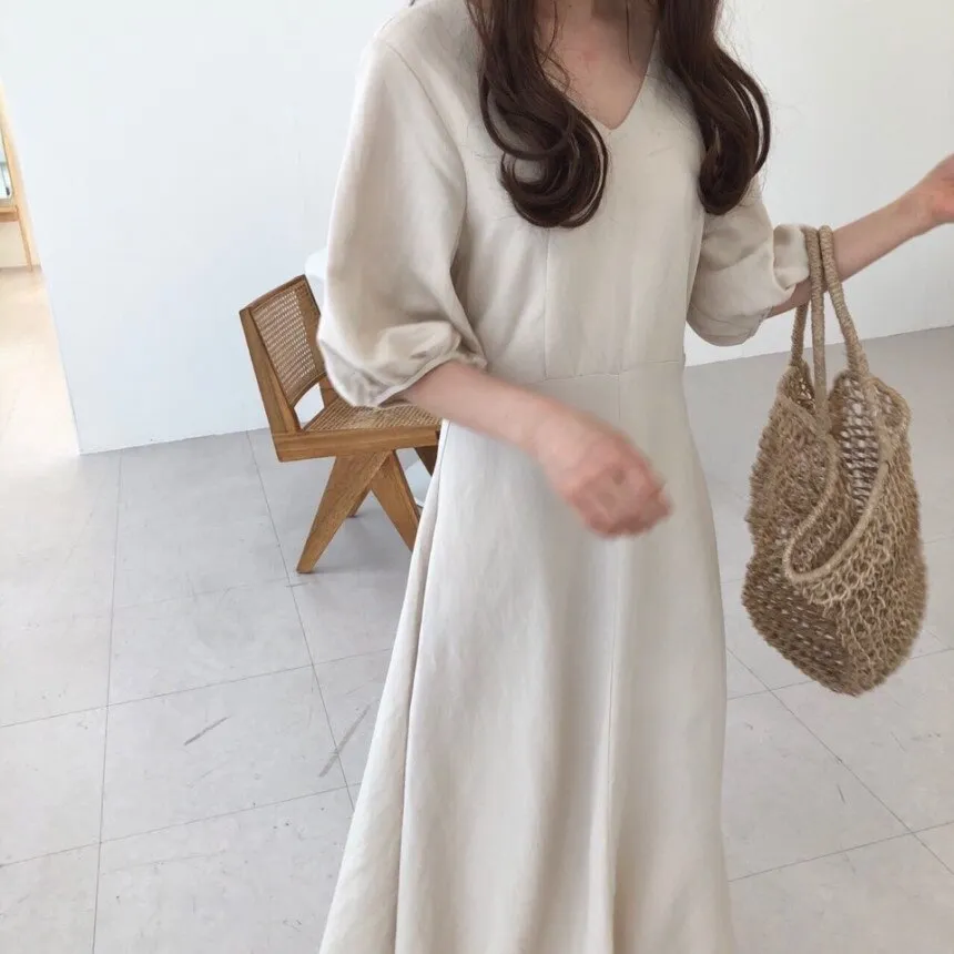 [Korean Style] Ashley Minimal Mazi Dress with Puff Sleeves